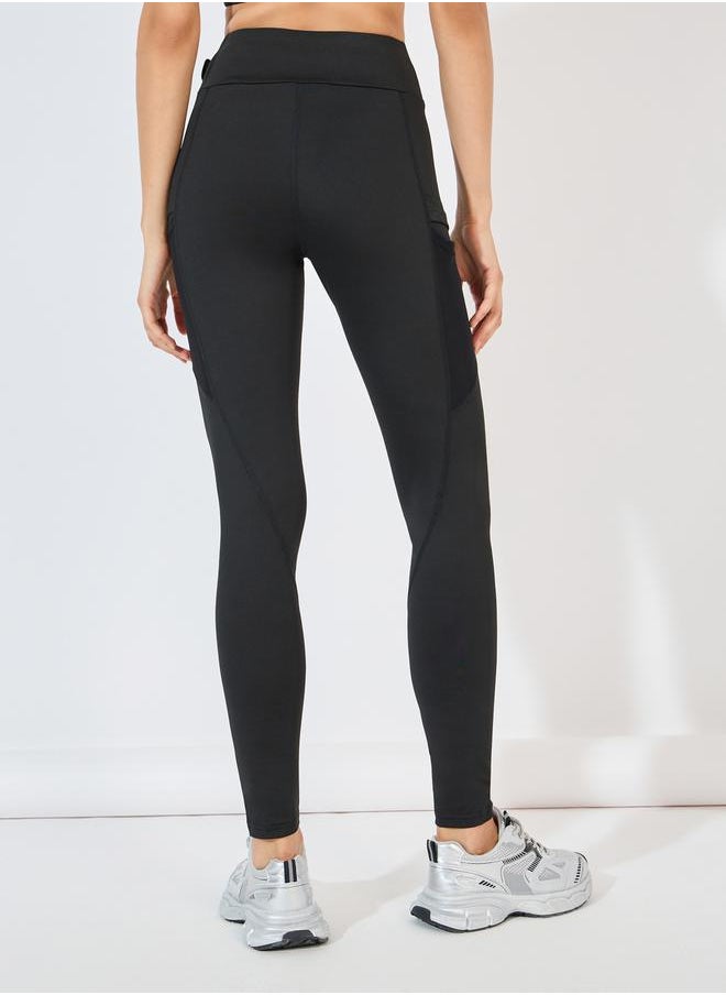 Styli Mini Waist Pouch Detail Side Pocket Leggings  - Image 5