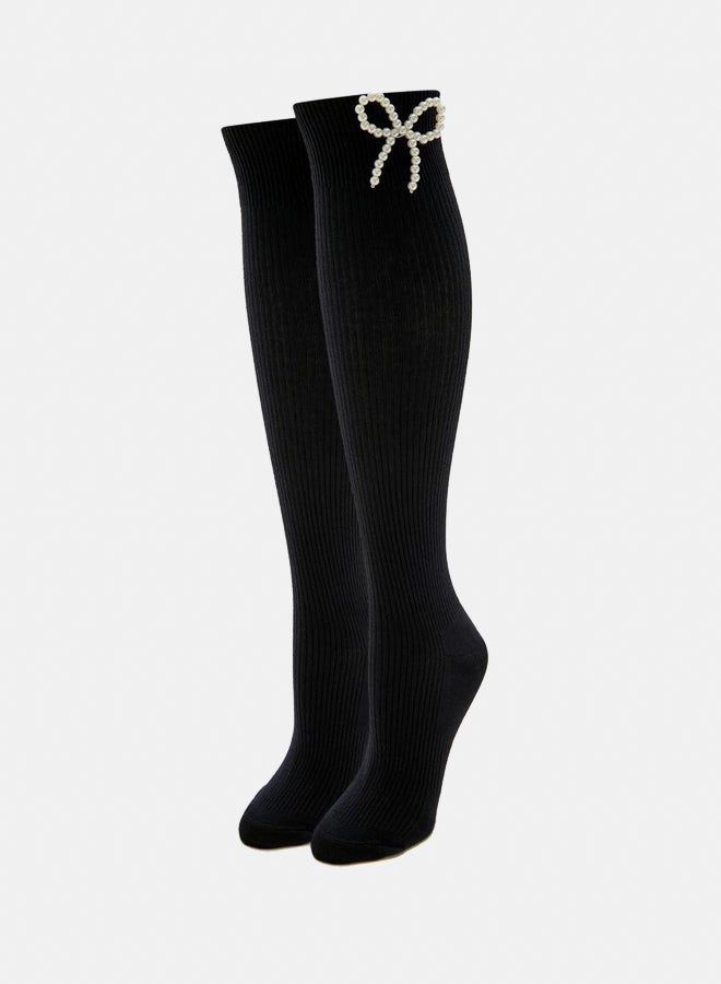 FOREVER 21 Faux Pearl Bow Knee-High Socks  - Image 1