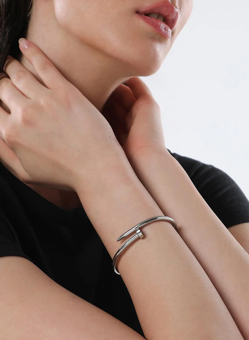 سوهي سوار عصري بتصميم سوار اصطناعي