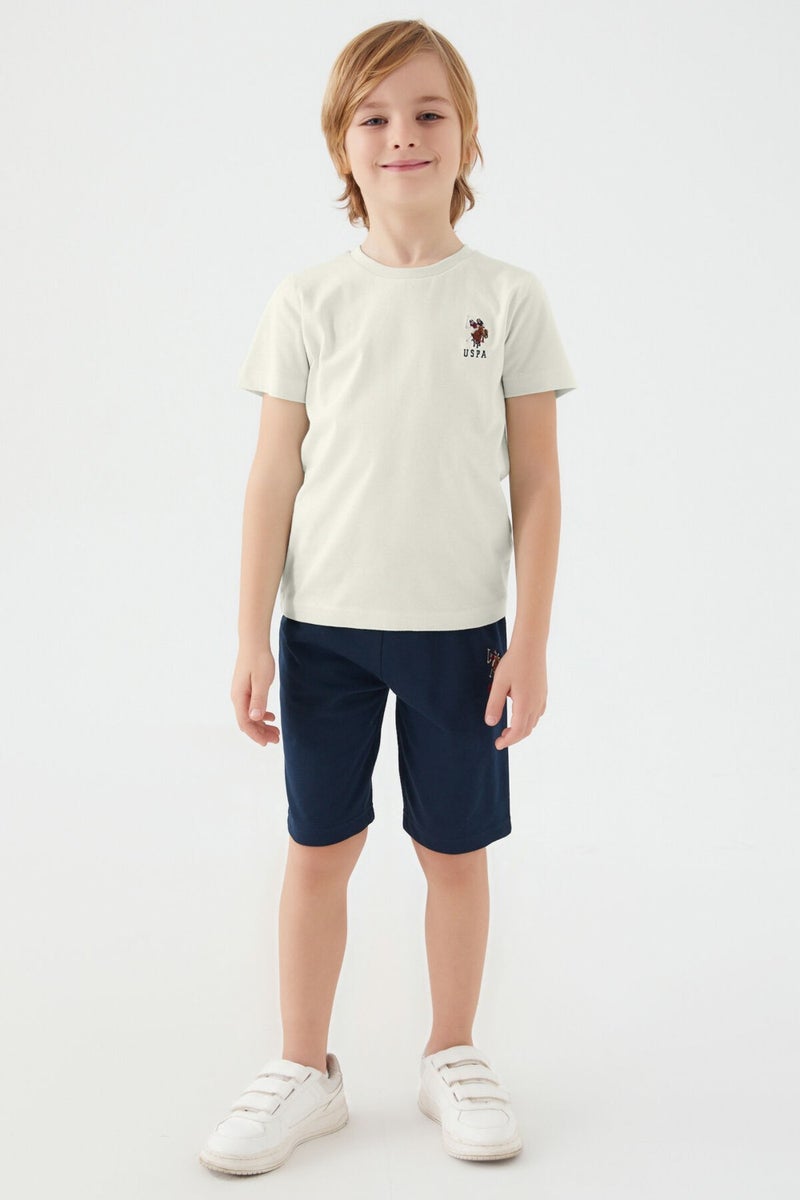 U.S. Polo Assn. مجموعة أولاد بيرمودا كريمة زرقاء فاتحة  - Image 3