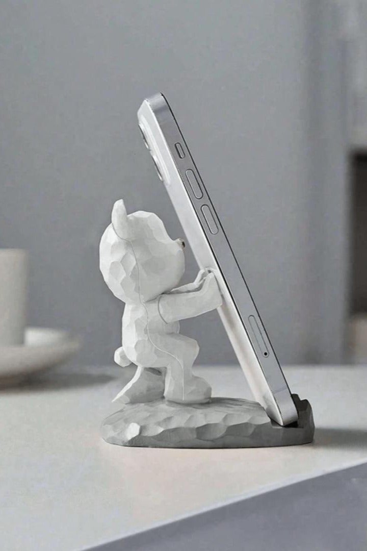 Bear Shaped Phone Stand – Cute Desk Holder for Smartphones, Decorative Gift for Home or Office - Image 3