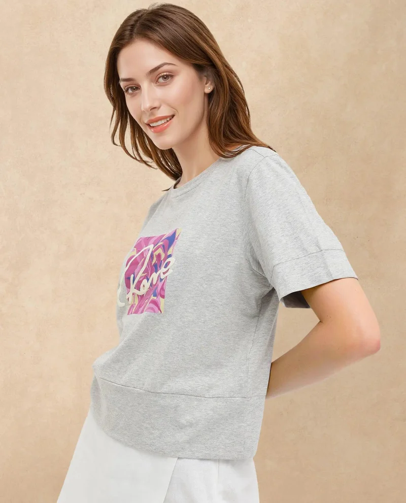 Rareism Women's Chest Graphic Print Boxy Fit T-Shirt
