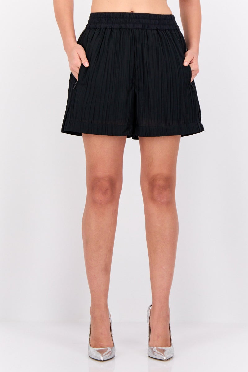 ESPRIT Women Pleated Basic Shorts, Black - Image 1