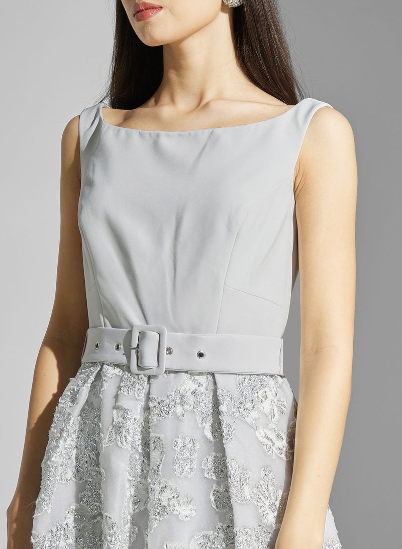 كوست فستان طبقات بتطريز وحزام - Image 3