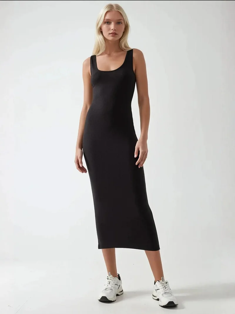 زوبعة فستان ميدي ناعم بلمسة أساسية