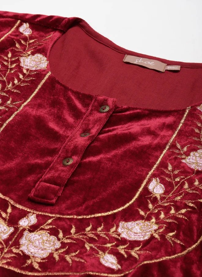 SASSAFRAS Maroon Floral Embroidered Velvet Kurta for Women