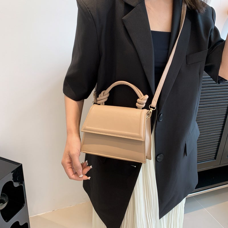 Street Casual Solid Color Shoulder Bag 2023 Casual Hand Bag Western Fashion Simple Slung Bag - Image 4