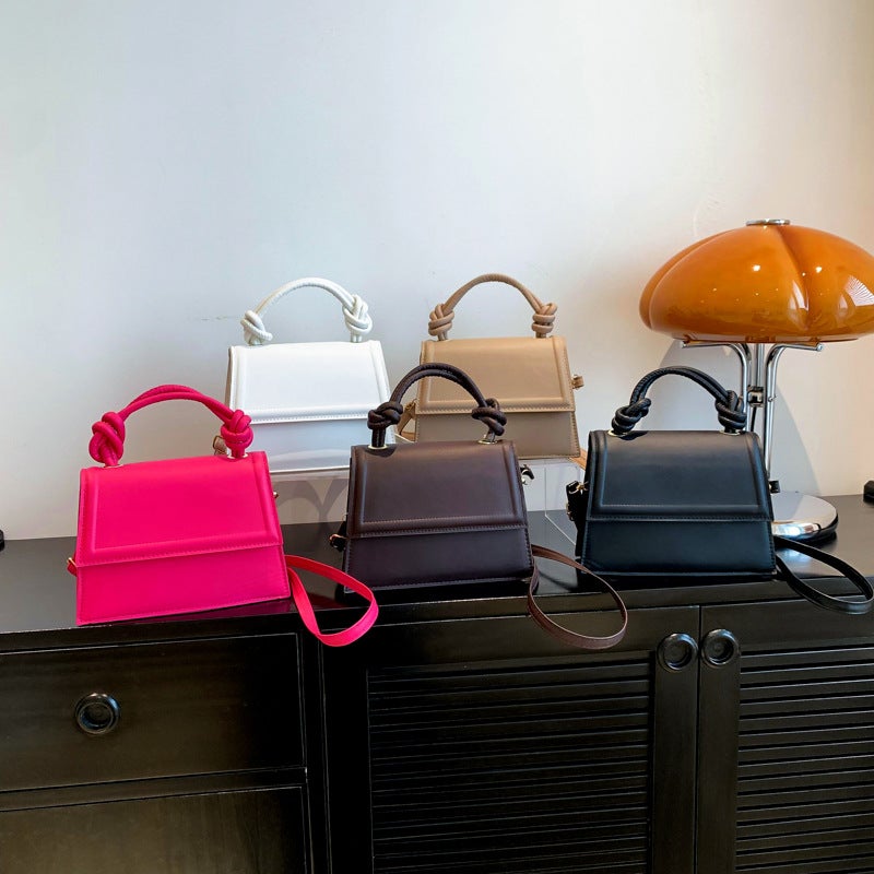 Street Casual Solid Color Shoulder Bag 2023 Casual Hand Bag Western Fashion Simple Slung Bag - Image 2
