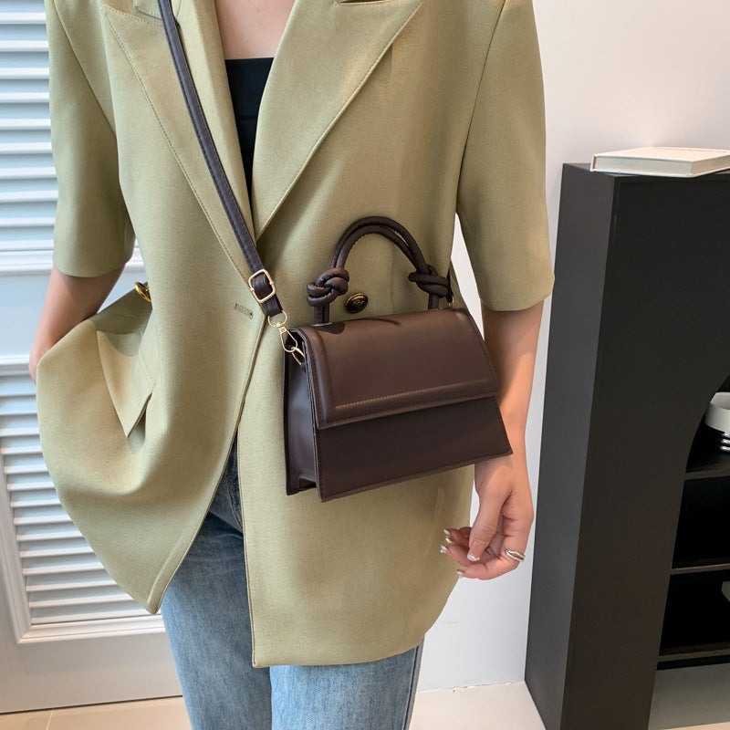Street Casual Solid Color Shoulder Bag 2023 Casual Hand Bag Western Fashion Simple Slung Bag - Image 3
