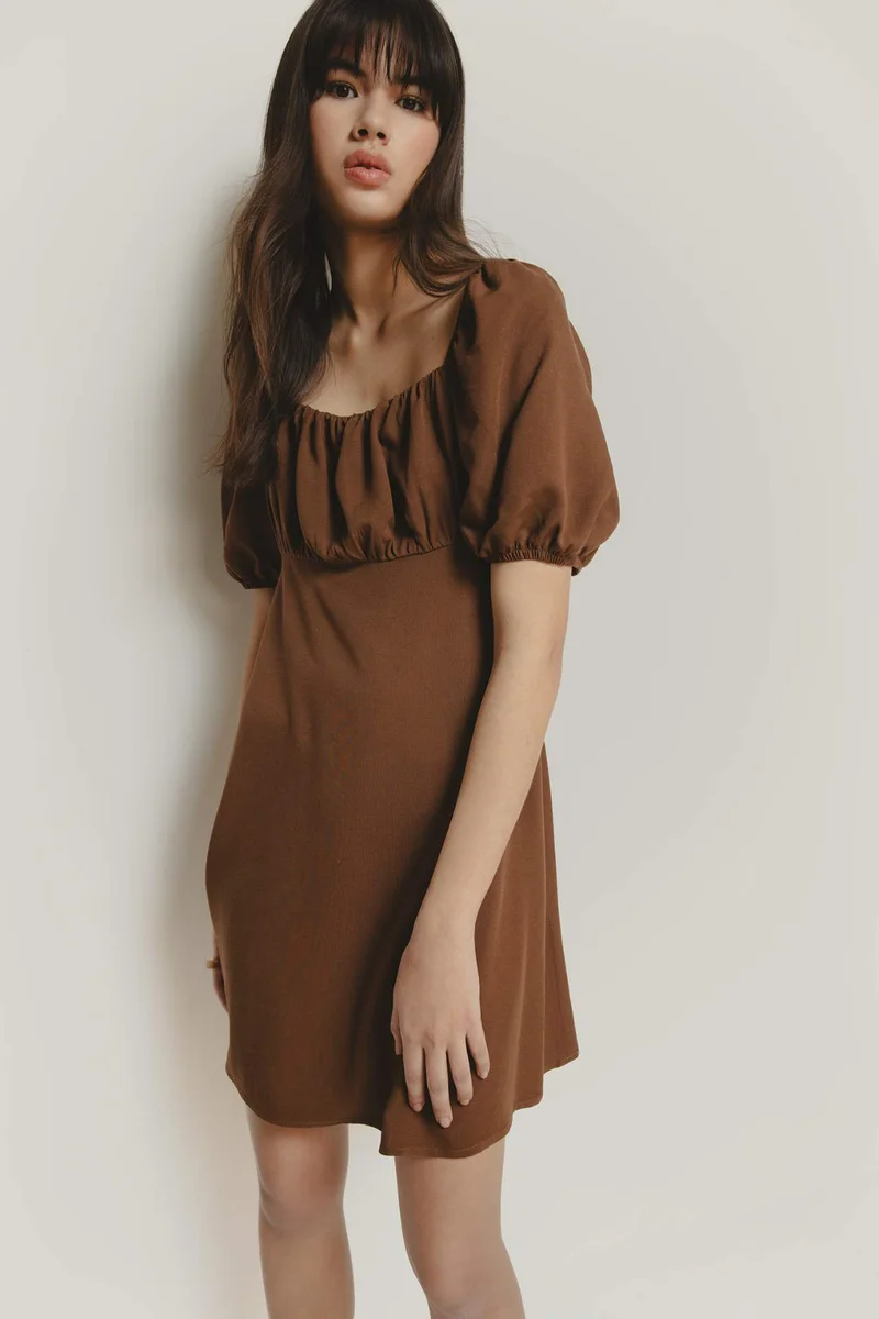 ديفاكتو A Cut Square Neck Linen Midi Dress
