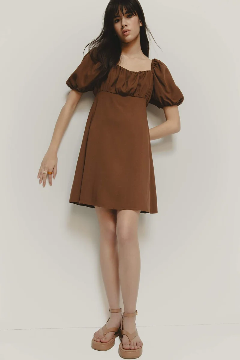 ديفاكتو A Cut Square Neck Linen Midi Dress