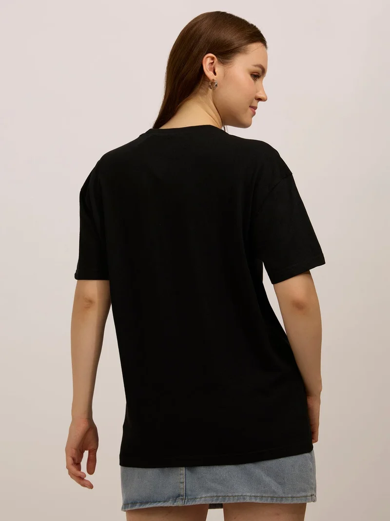 Outzidr  Black Graphic Oversized T-Shirt for Women | Best Price UAE