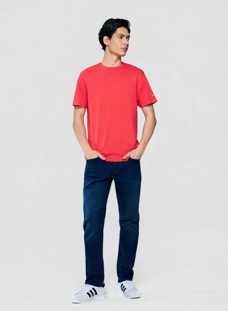 Giordano Men’s Slim Fit Cotton Crew Neck Tee