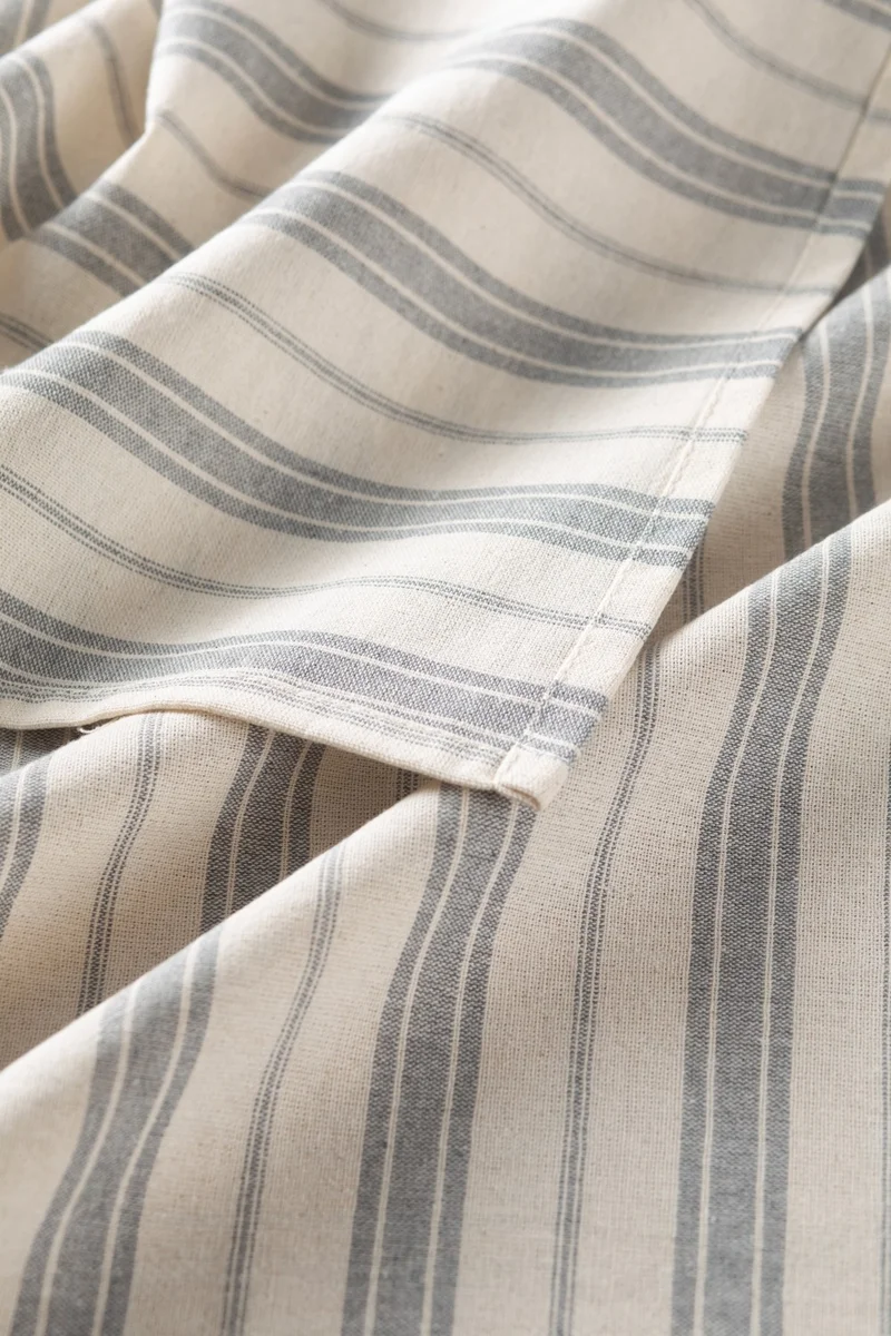 ويلستيل Bohemian | Gray Striped Linen Tablecloth 160 x 300 cm