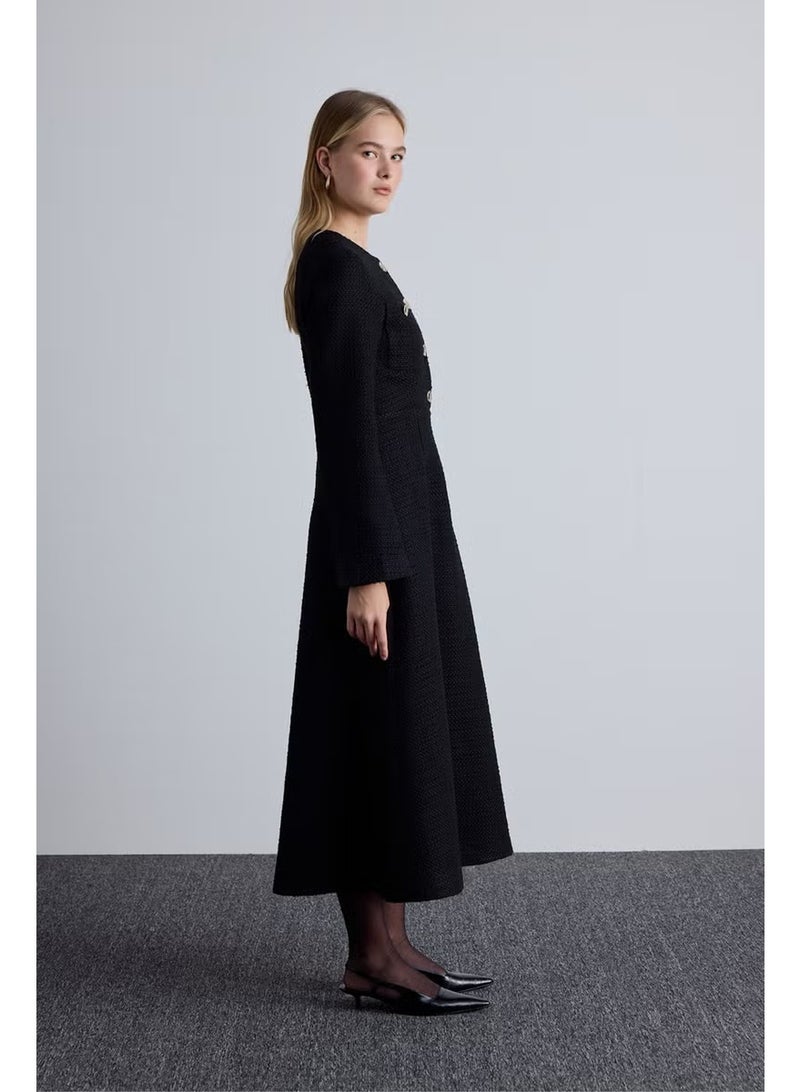 Manuka Textured Midi Dress - Image 4