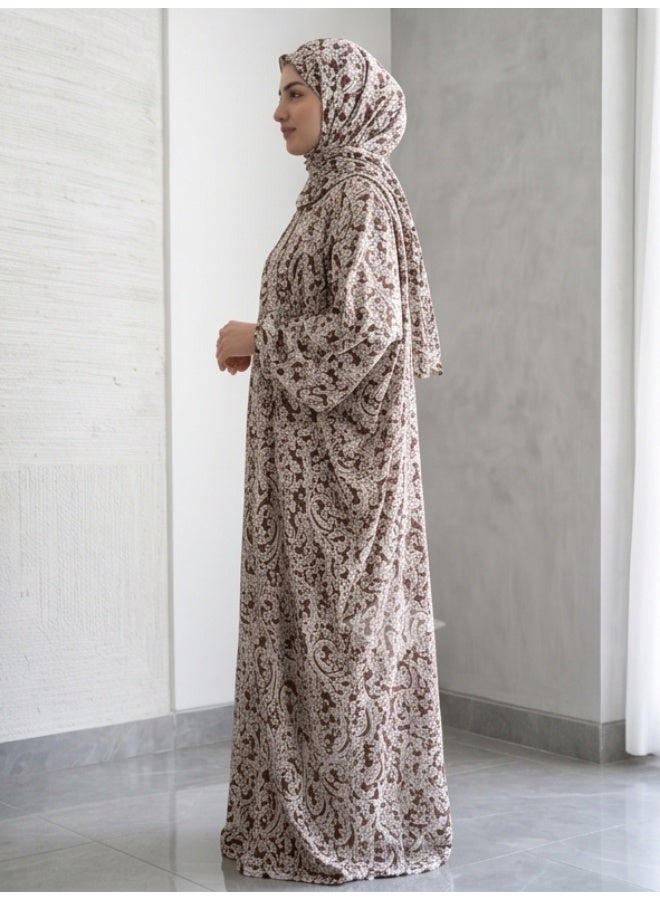 شرشف صلاة نسائي منقوش، مع سحاب وطرحة متصلة - Image 3