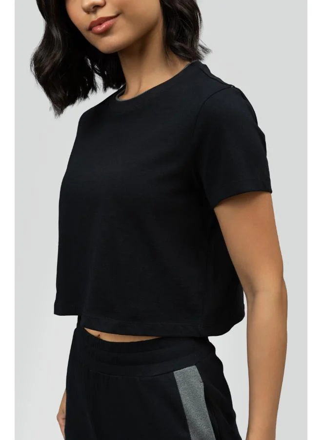 نسيسيرا Black Soft Cotton Crop Top