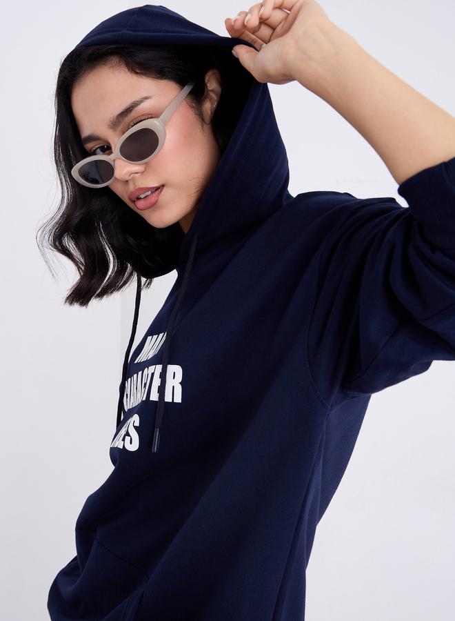 ستايلي هودي واسع بطبعة عبارة - Image 1