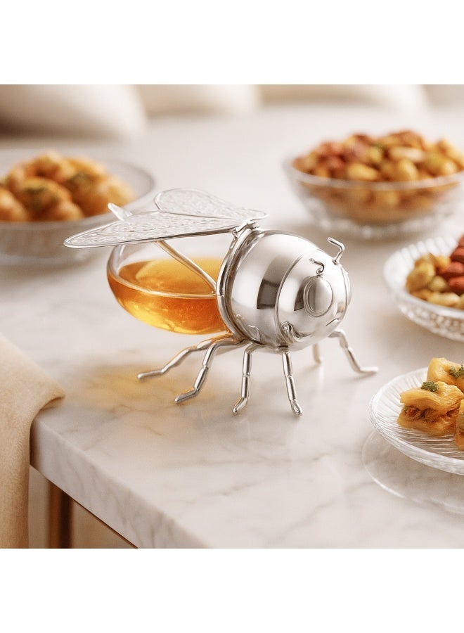 دانيا ✨ سكرية زجاج مع حامل ديكور نحلة معدني فضي + ملعقة – لمسة فاخرة تزيّن ضيافتك! ✨ - Image 1