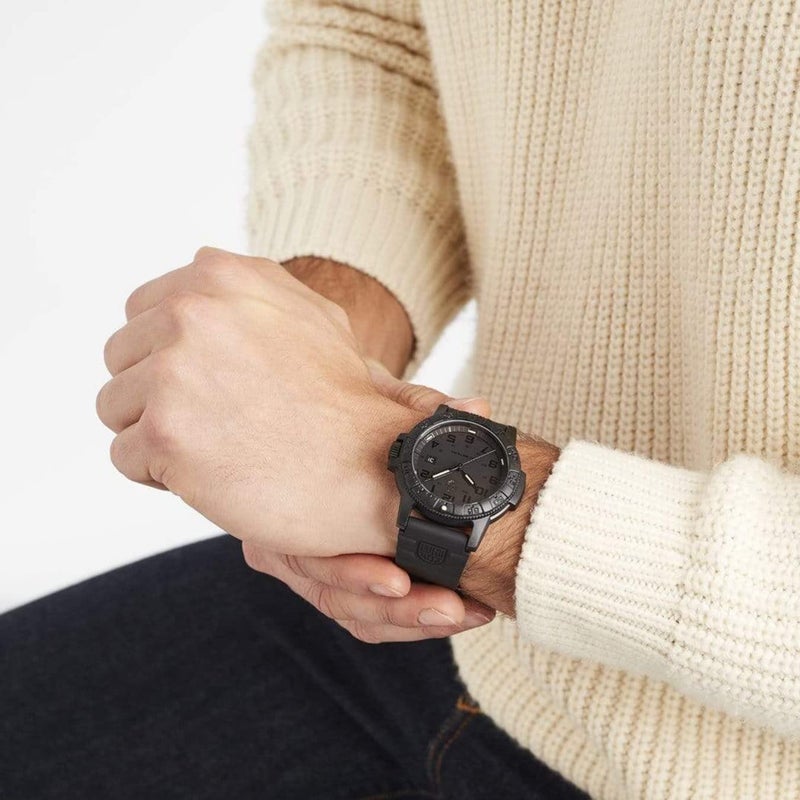 Luminox - Watch Strap FPX.2201.20B.1.K - 22mm Black PU Watch Band with Stainless Steel Buckle - Watch Straps for Men for 0320 0321 0325 - Replacement Watchbands for Mens Watches, Black, 22mmm, strap - Image 4