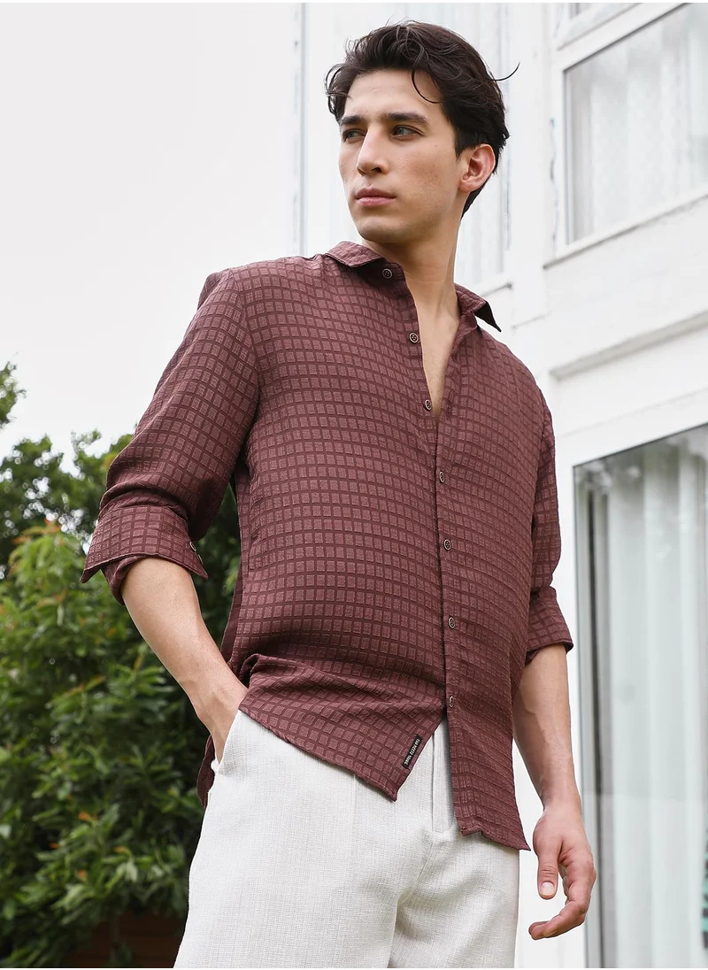 كامبوس سوترا Burgundy Checkered Tailored Fit Full Sleeve Shirt