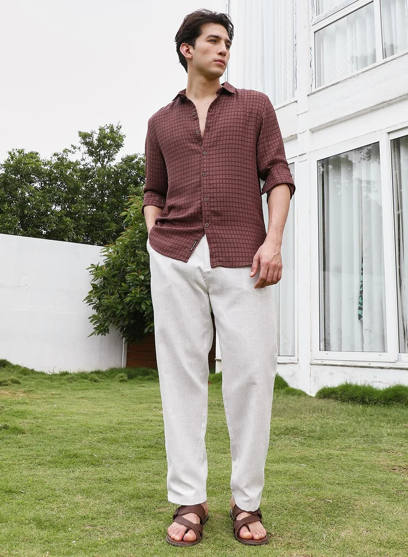 Campus Sutra Burgundy Checkered Tailored Fit Full Sleeve Shirt