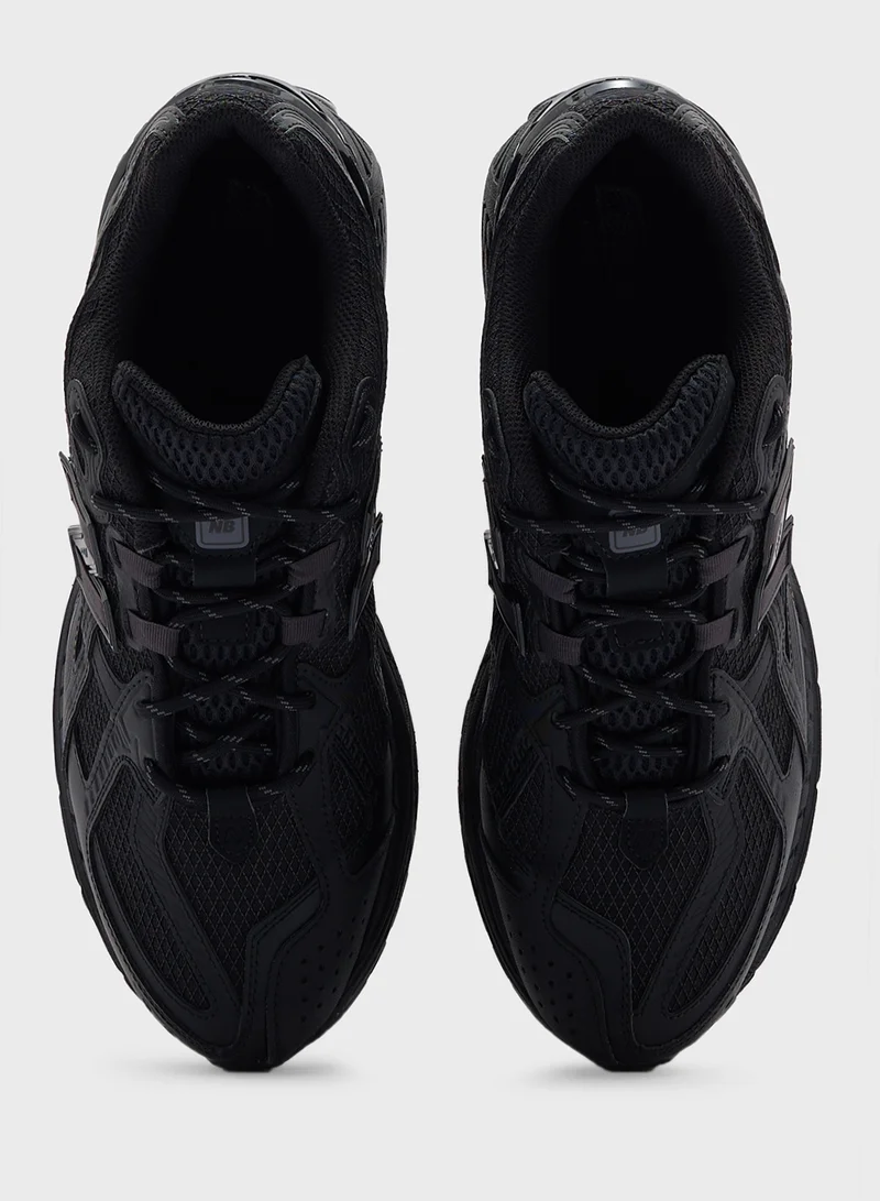 New Balance 1906 Sneakers