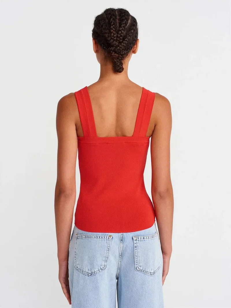 ديلفين DILVIN Sleeveless Ribbed Square-neck Blouse