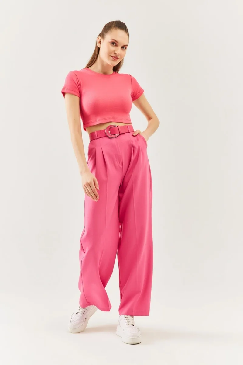 Butikgiz Pink Short Sleeve Crew Neck Fitted 100% Cotton Camisole Flexible Crop Blouse