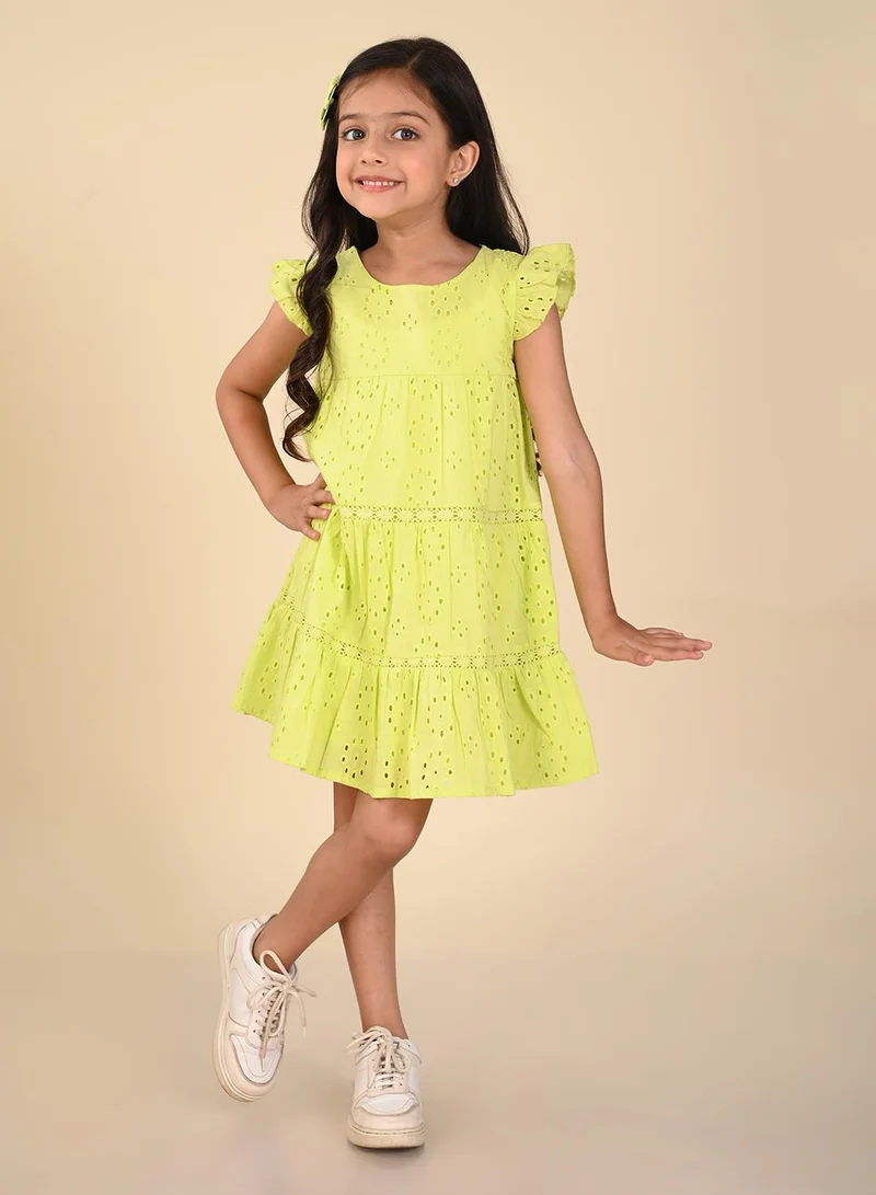 ليل بيكس فستان دانتيل بطبقات