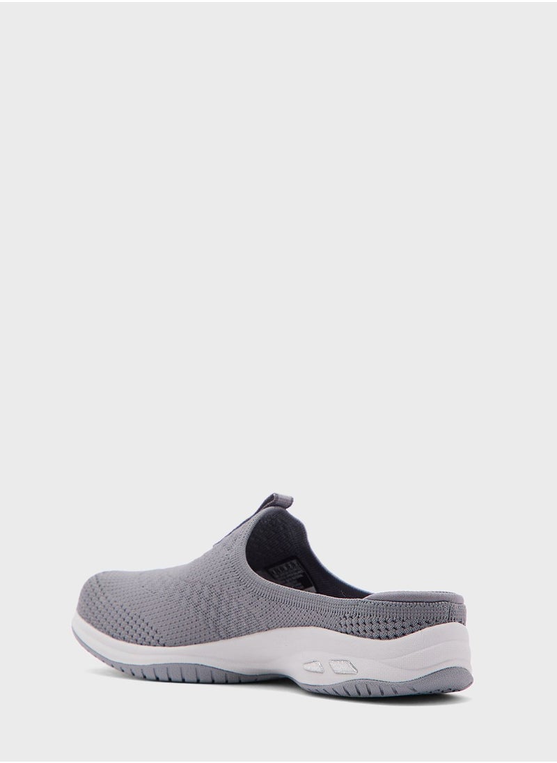 SKECHERS - Commute Time - Image 1