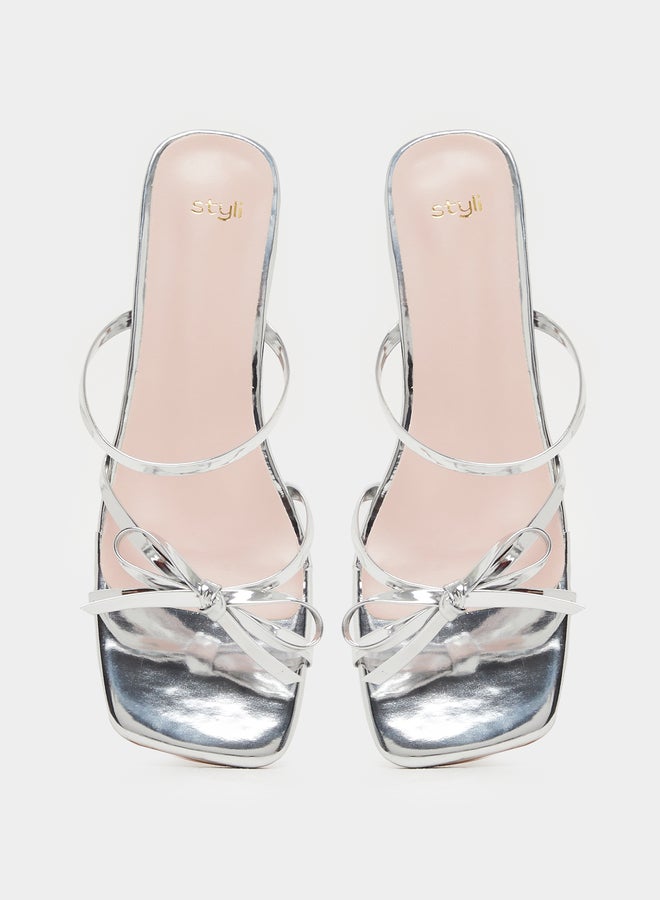 ستايلي صنادل بكعب عريض مزينة بفيونكة معدنية وأشرطة - Image 5