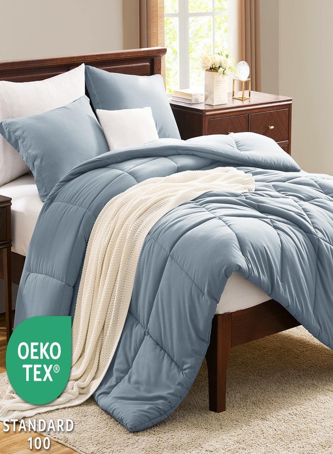 CozyLux طقم لحاف كوزي لوكس كينج - لحاف أزرق رمادي مقاس كينج، طقم سرير مكون من 3 قطع بخياطة مربعة مناسب لجميع الفصول، أطقم مفروشات ناعمة وخفيفة الوزن مع لحاف واحد بديل للريش و2 غطاء وسادة - Image 3