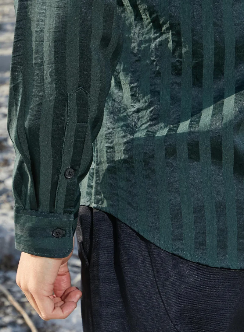 كامبوس سوترا Men's Emerald Green Candy-Striped Shirt