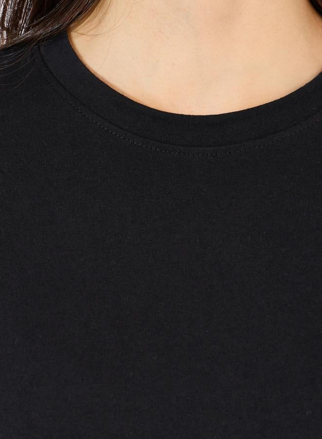 ستايلي طقم منسق من جوغر مع تيشيرت بأكمام قصيرة - Image 3