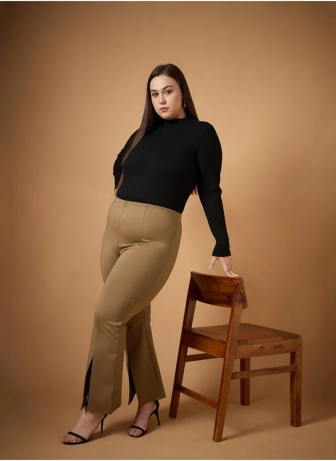 ساسافراس Plus Size Front Slit Detail Flared Pants by Styli