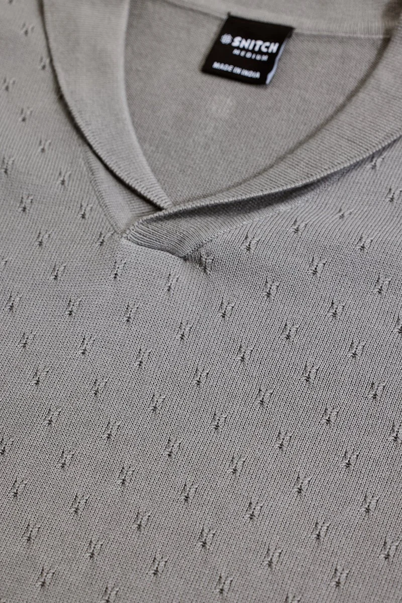 سنيتش تيشيرت رمادي فاتح بتصميم ذاتي