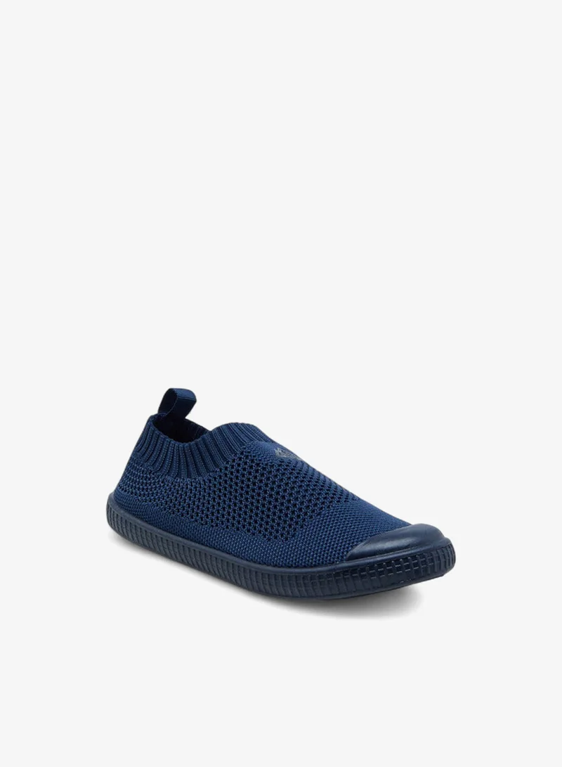 Oaklan by Shoexpress Textured Slip-On Sports Shoes