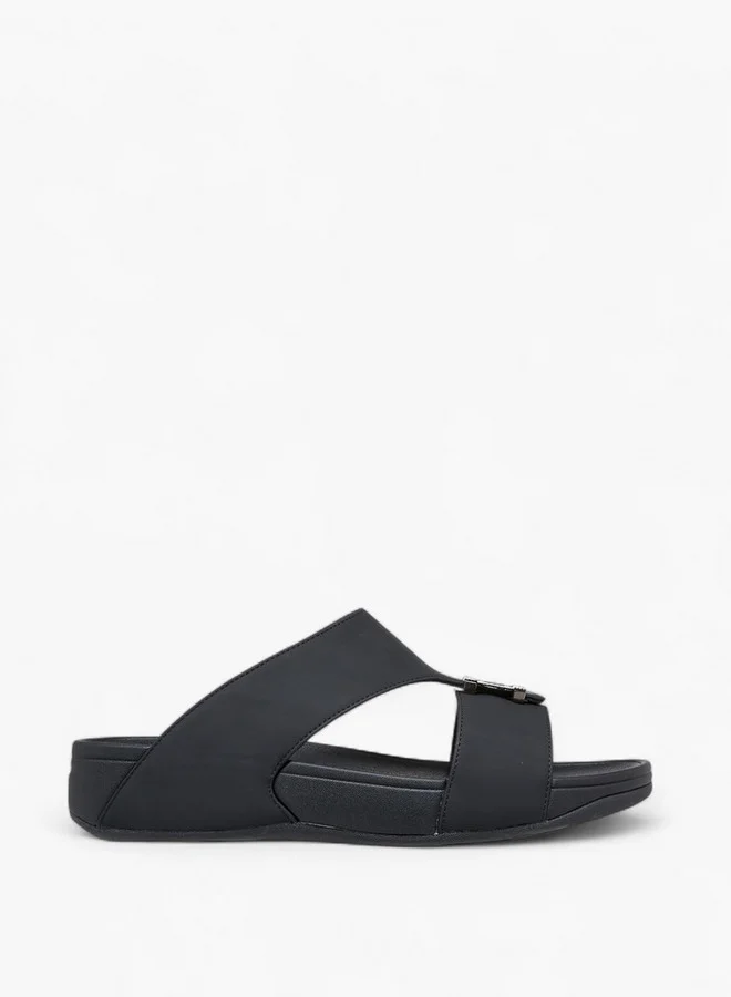 لو كونفورت Men Metal Accent Slip-On Comfort Sandals