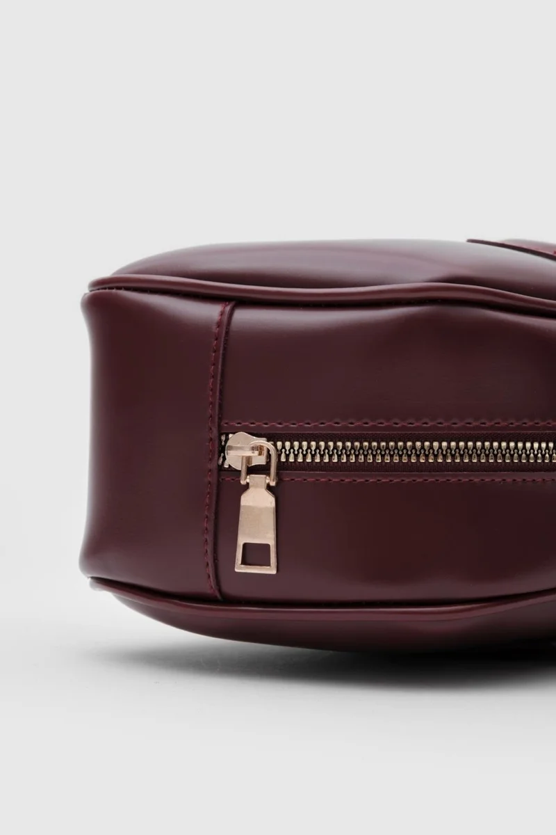 شولي باجس Miu Claret Red Baguette Bag