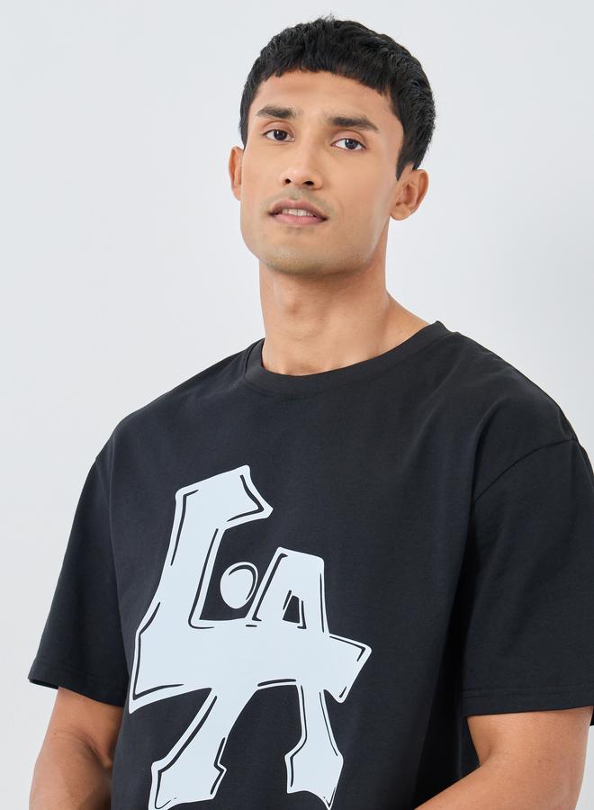 ستايلي تي شيرت أوفر سايز بياقة دائرية وطبعة شعار ستايلي - Image 3