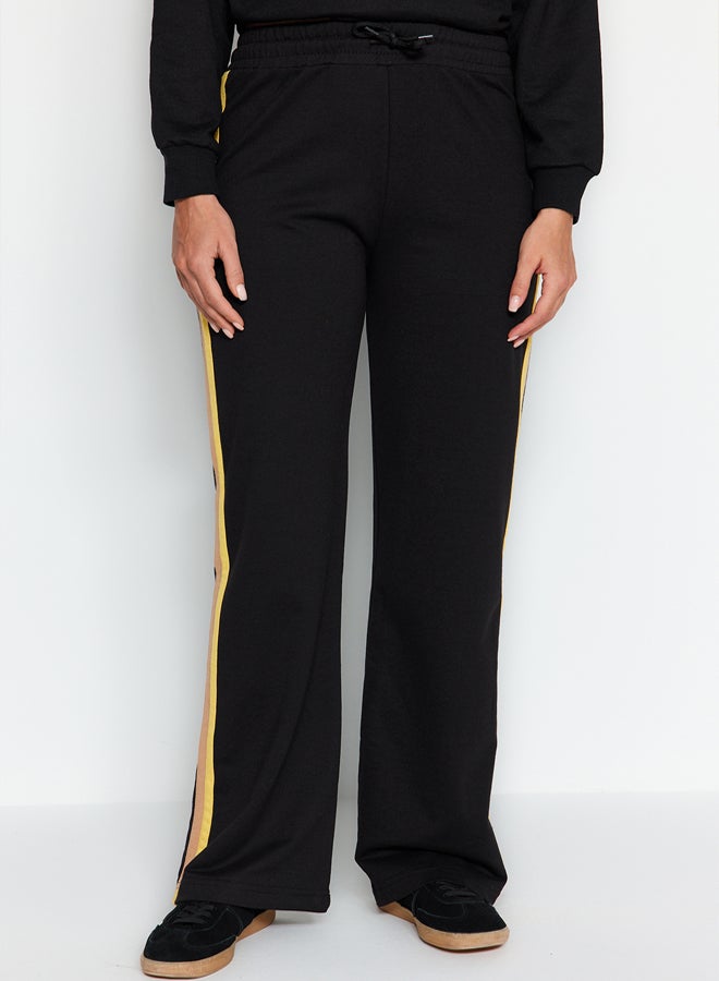 trendyol Straight Sweatpants  - Image 4