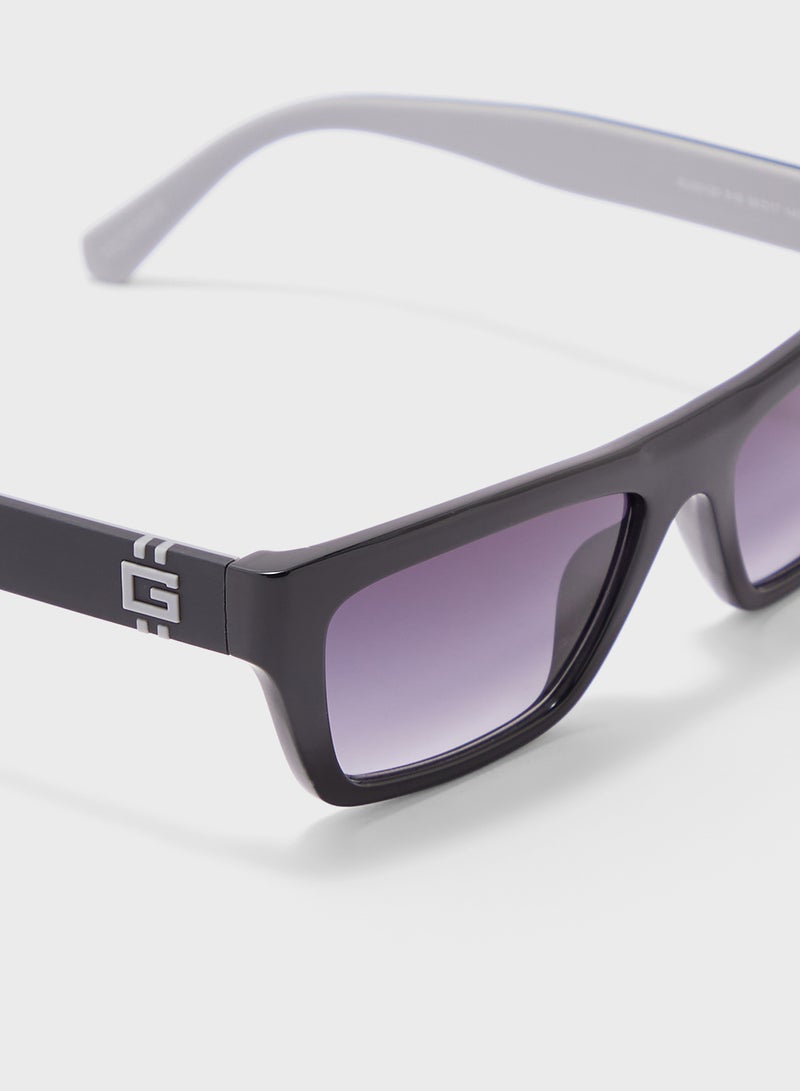 GUESS Uv Protected Polarized  Wayfarer Sunglasses - Image 4