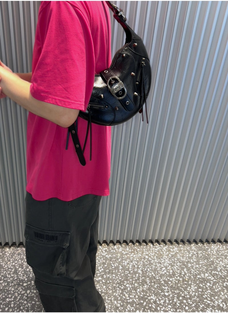 jp JW PEI  Shiny Croissant Bag Large Capacity Motorcycle Shoulder Crossbody Underarm Bag  - Image 3