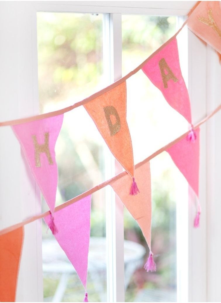 توكينج تيبلز زينة أعياد ميلاد قماشية وردية - Image 1