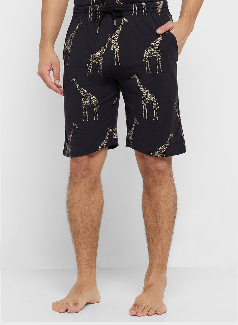 سفنتي فايف شورت بطبعات شاملة - Image 4