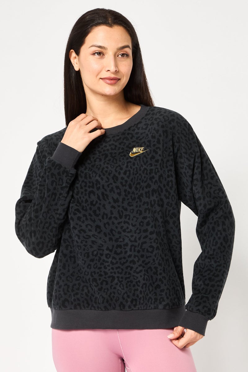 Nike سويت شيرت رياضي نسائي بأكمام طويلة مناسب للخارج، متعدد الألوان - Image 1