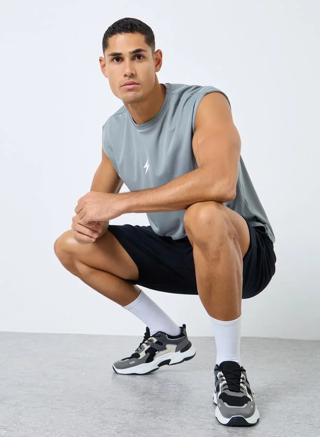 Styli Styli Relaxed Fit Workout Active Tank with Minimal Print