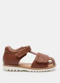 Barefeet BROWN