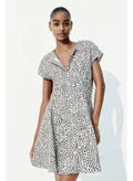 اتش اند ام black and white print